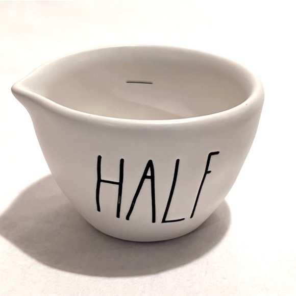 RAE DUNN Measuring CUPS - Picture 7 of 11